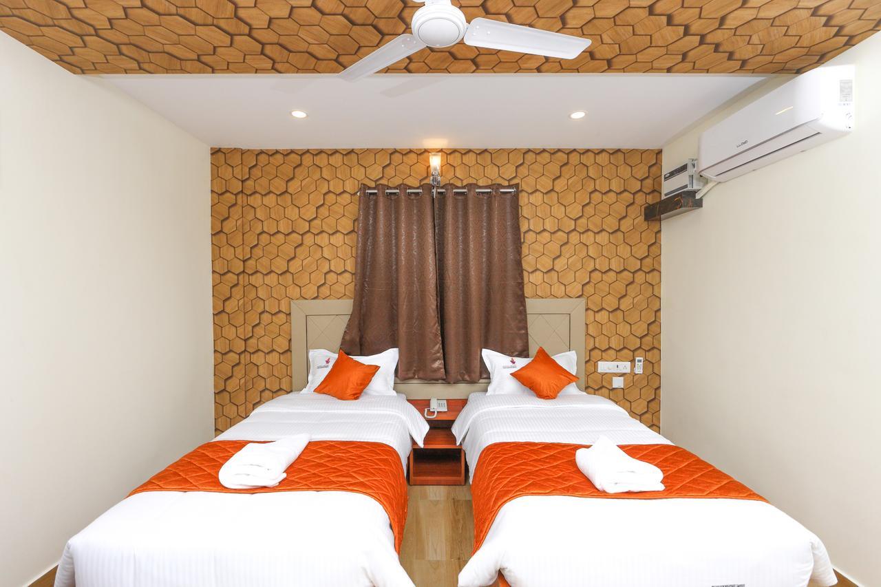 Royal Grand Bed & Breakfast Tambaram Exterior photo