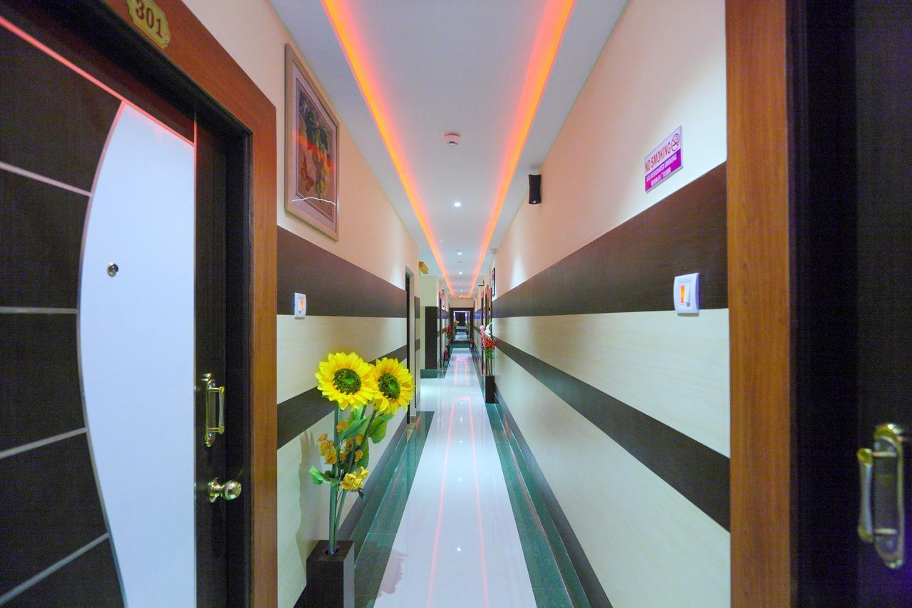 Royal Grand Bed & Breakfast Tambaram Exterior photo