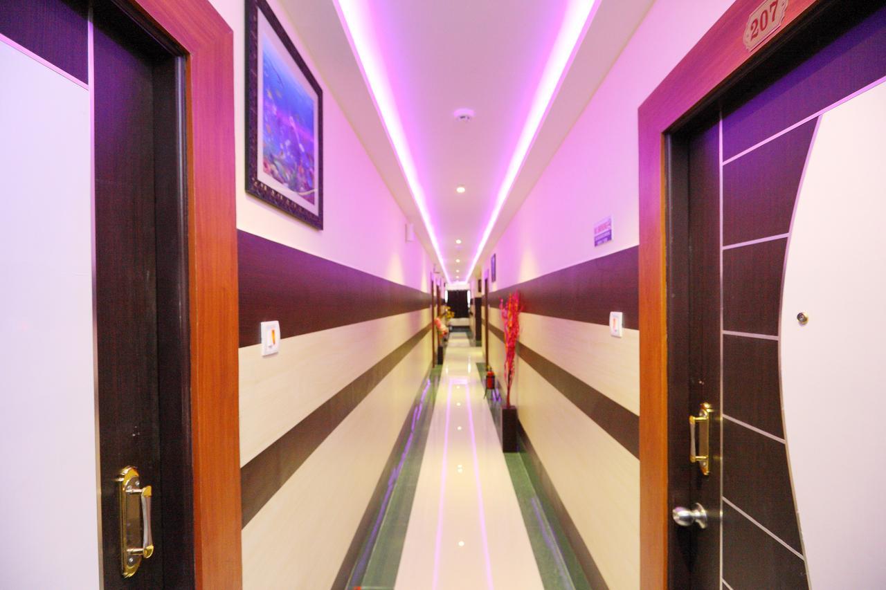 Royal Grand Bed & Breakfast Tambaram Exterior photo