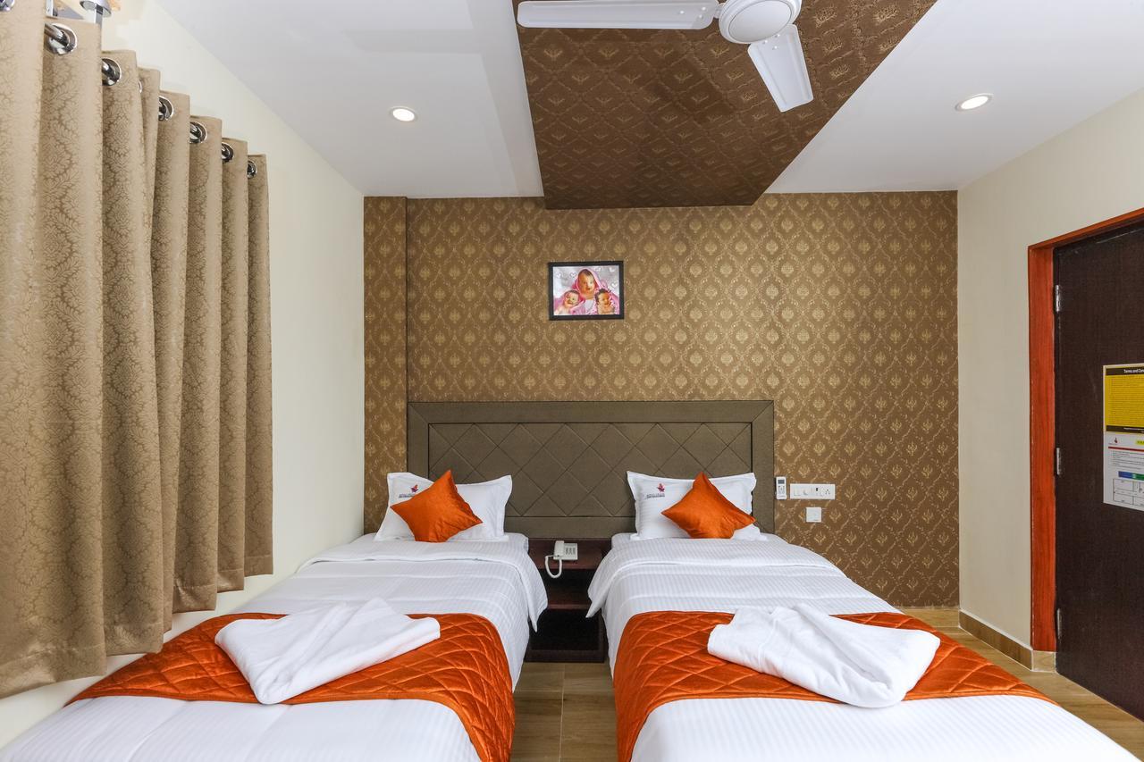Royal Grand Bed & Breakfast Tambaram Exterior photo